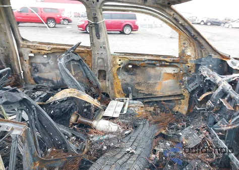 2019 Ram 1500 Limited 4X4 5'7 Box z USA, uszkodzony, nr VIN 1C6SRFHT6KN594249